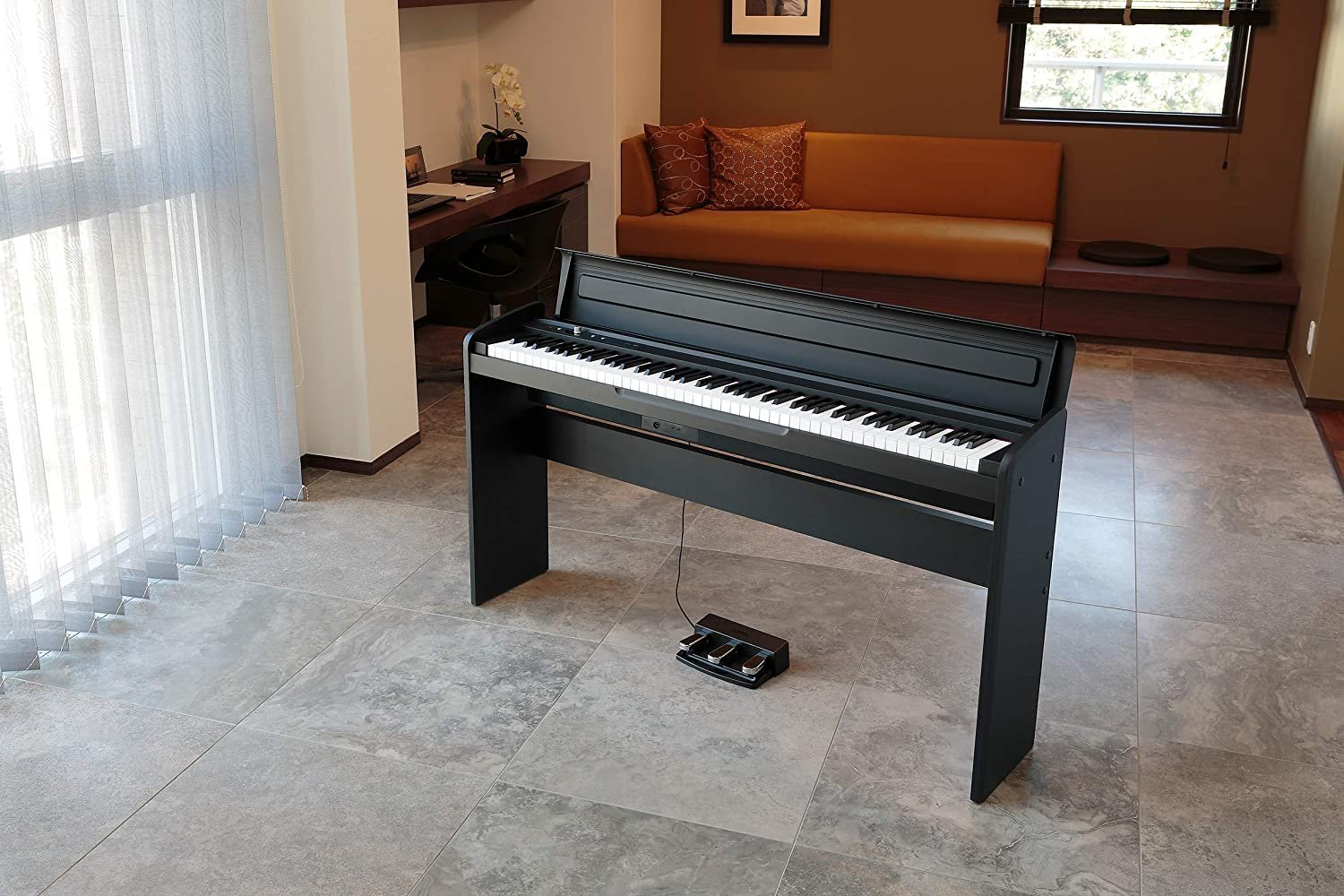 Korg LP180 88 Key Lifestyle Piano Black (LP180BK)