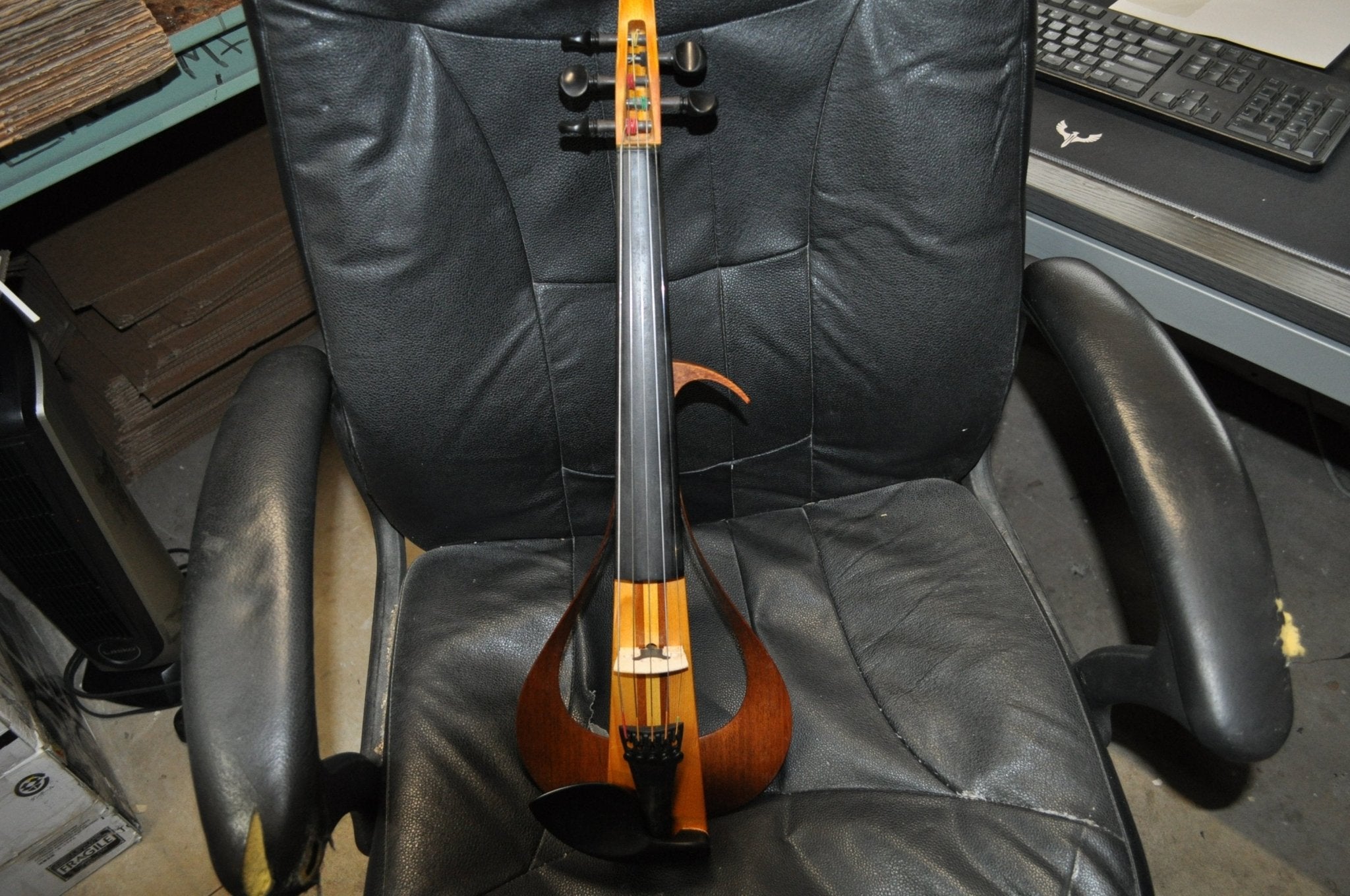 Yamaha Electric Violin-YEV105NT-Natural-5 String, Natural (YEV105NT)