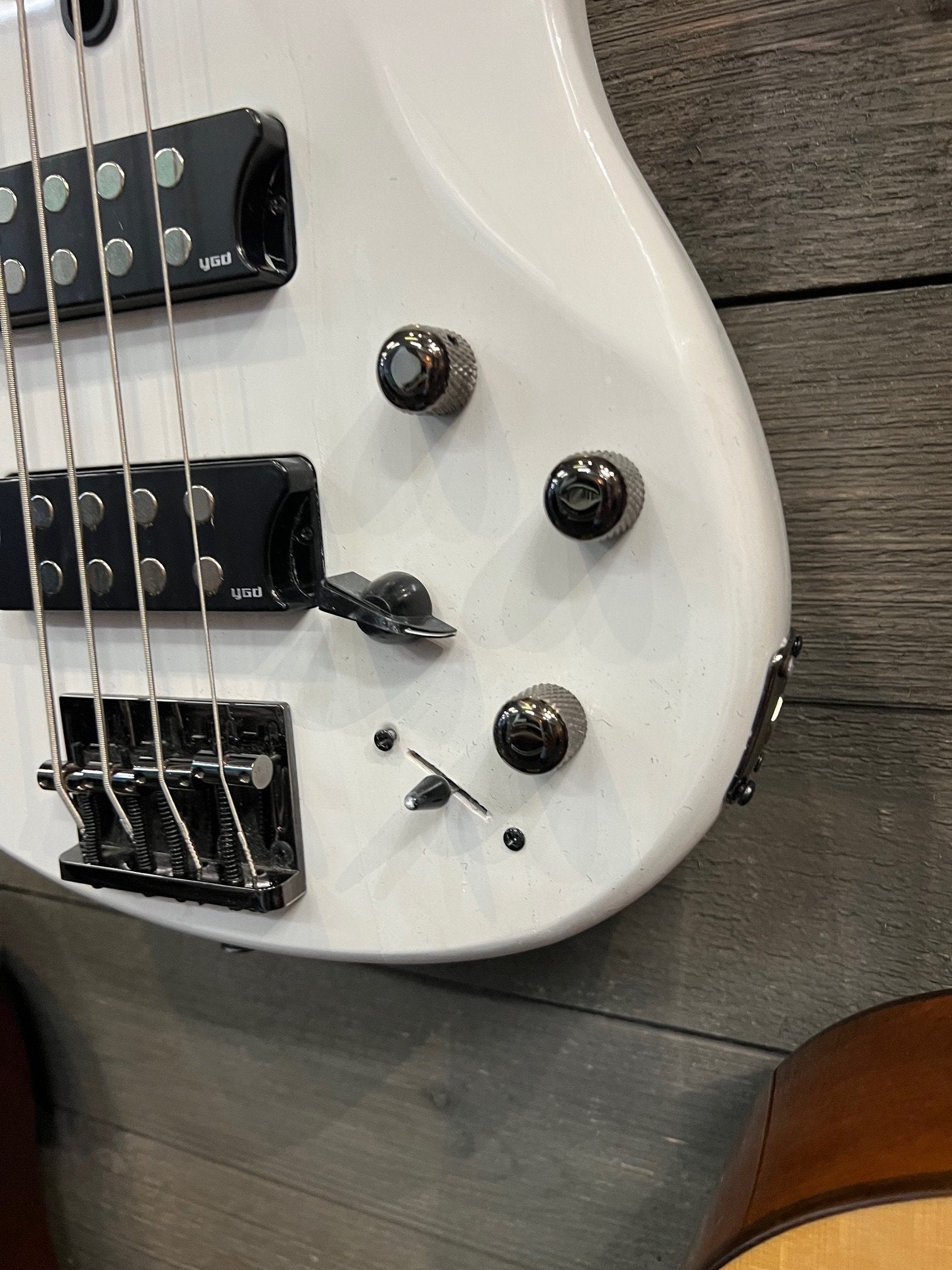 Yamaha 4 String Bass Guitar, Right Handed, White, (TRBX304 WH)