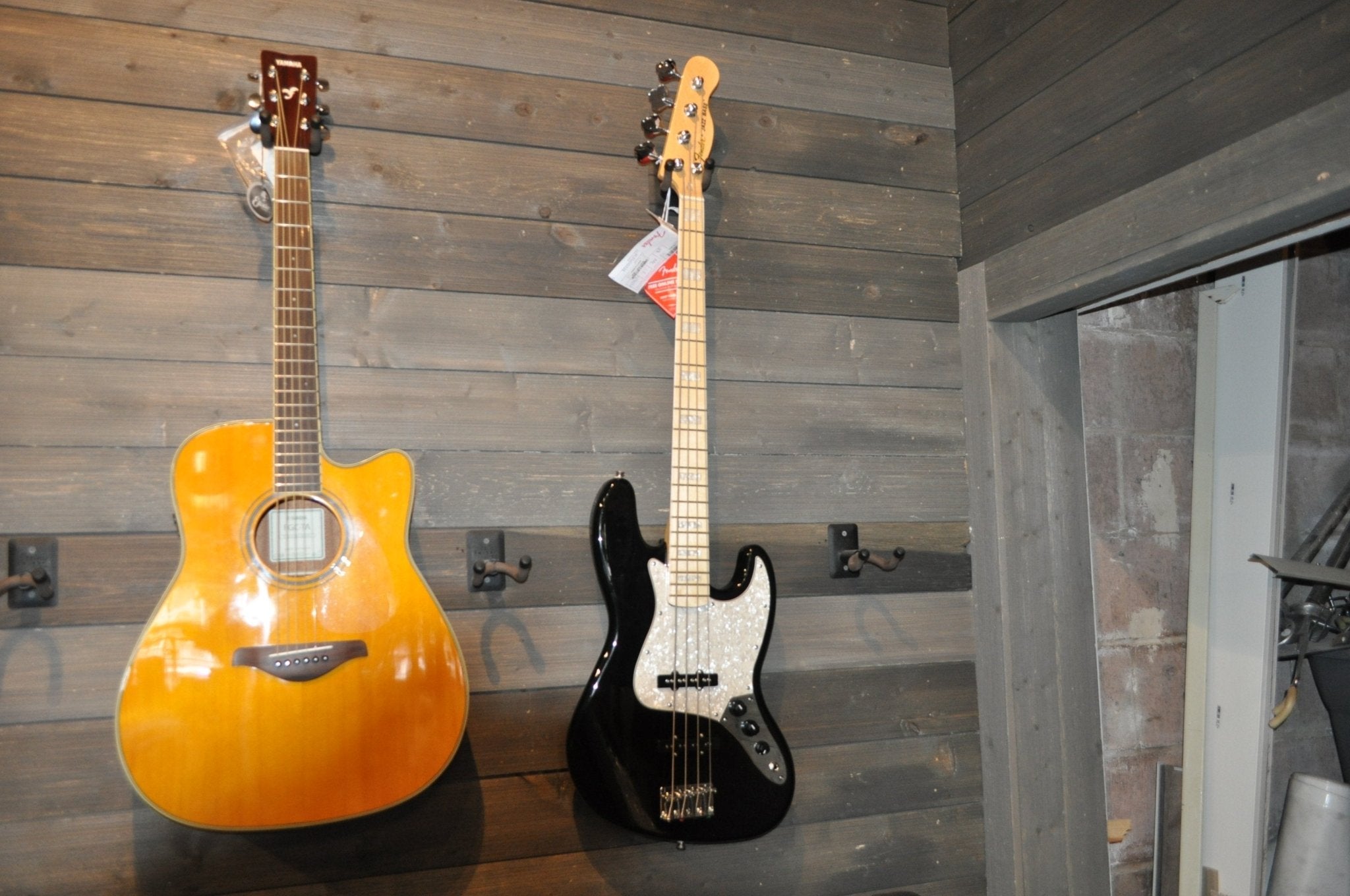 Counterfeit Geddy Lee Jazz Bass Guitar Maple Neck, Black