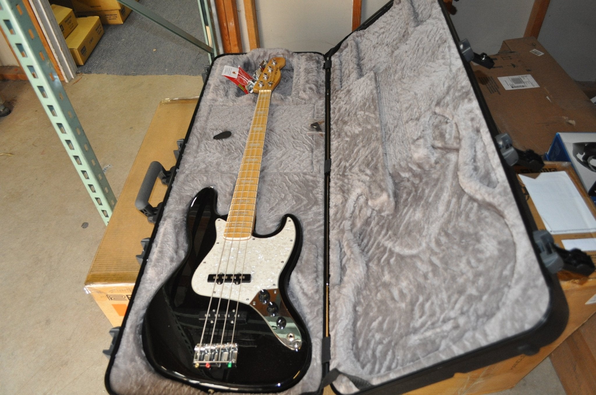 Counterfeit Geddy Lee Jazz Bass Guitar Maple Neck, Black