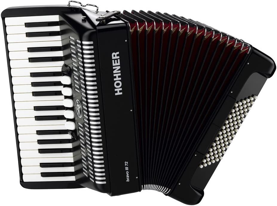 Hohner Bravo III Piano Accordion, 72 Bass, Black
