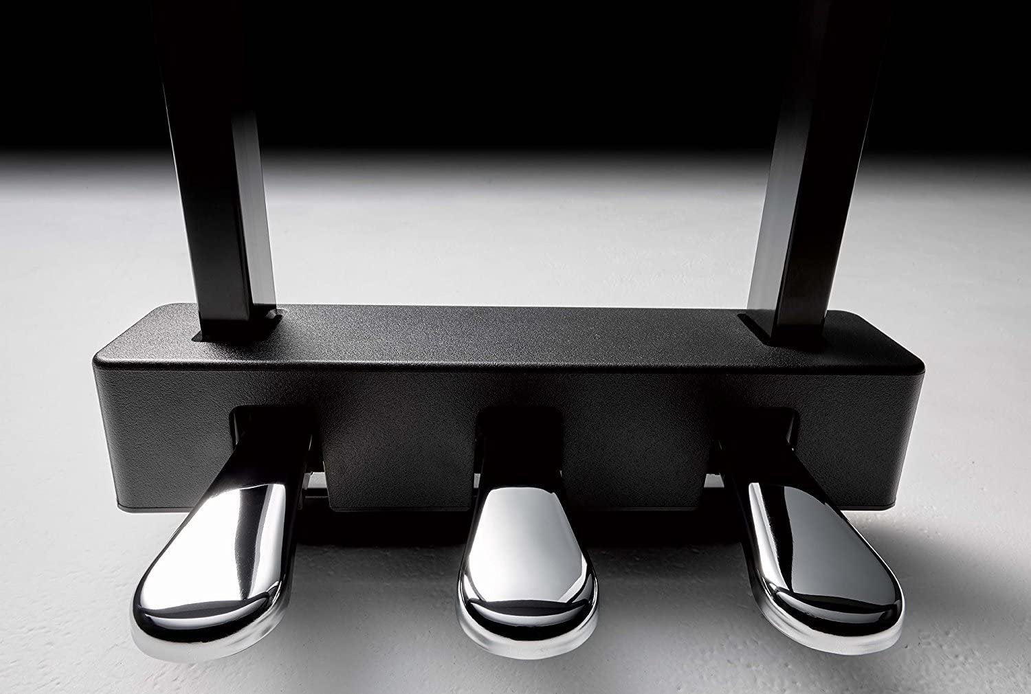 Yamaha LP1B 3-Pedal Unit for P125, P121 or P515,Black