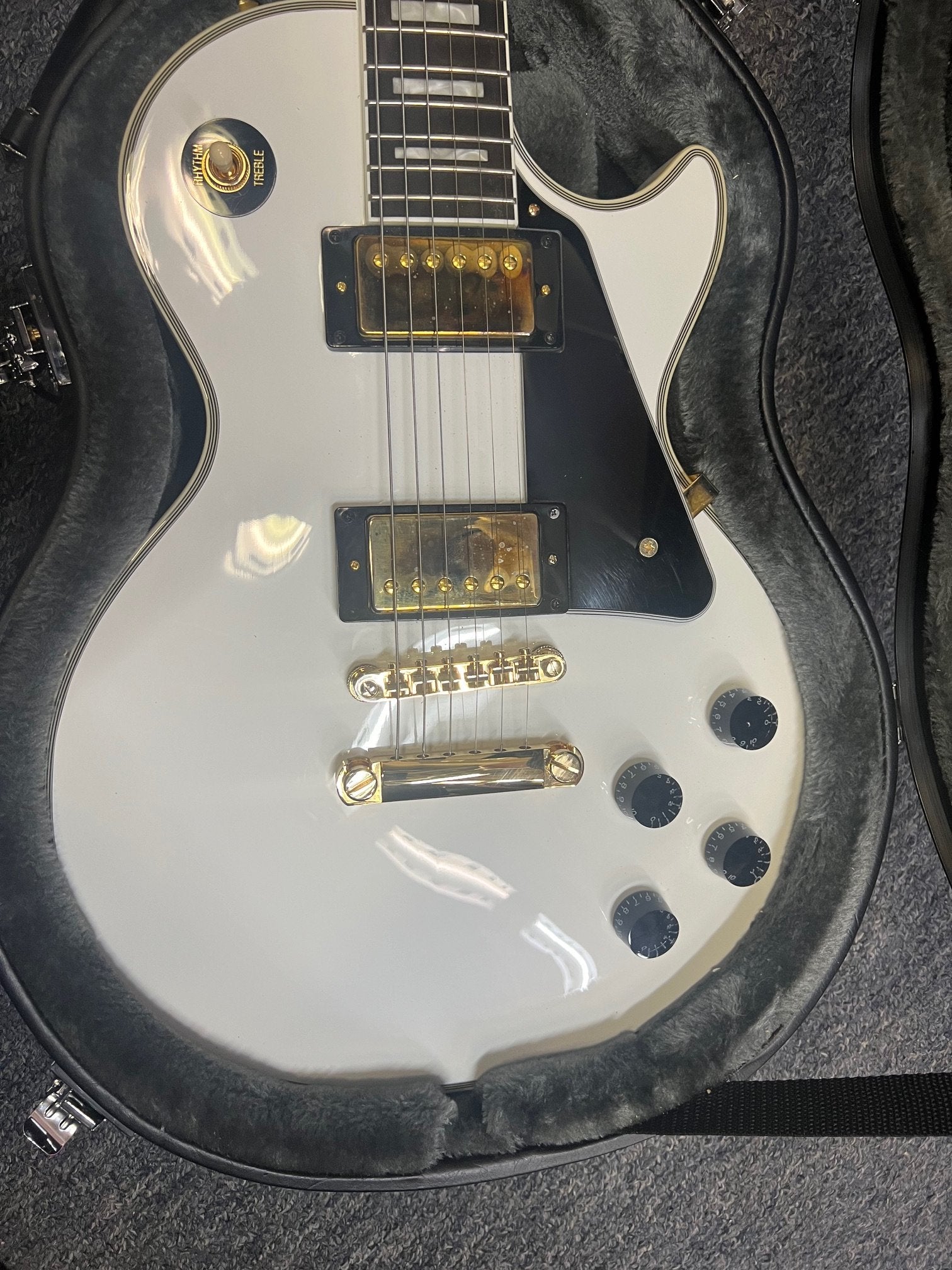 Epiphone Les Paul Custom, Alpine White with Gold Hardware