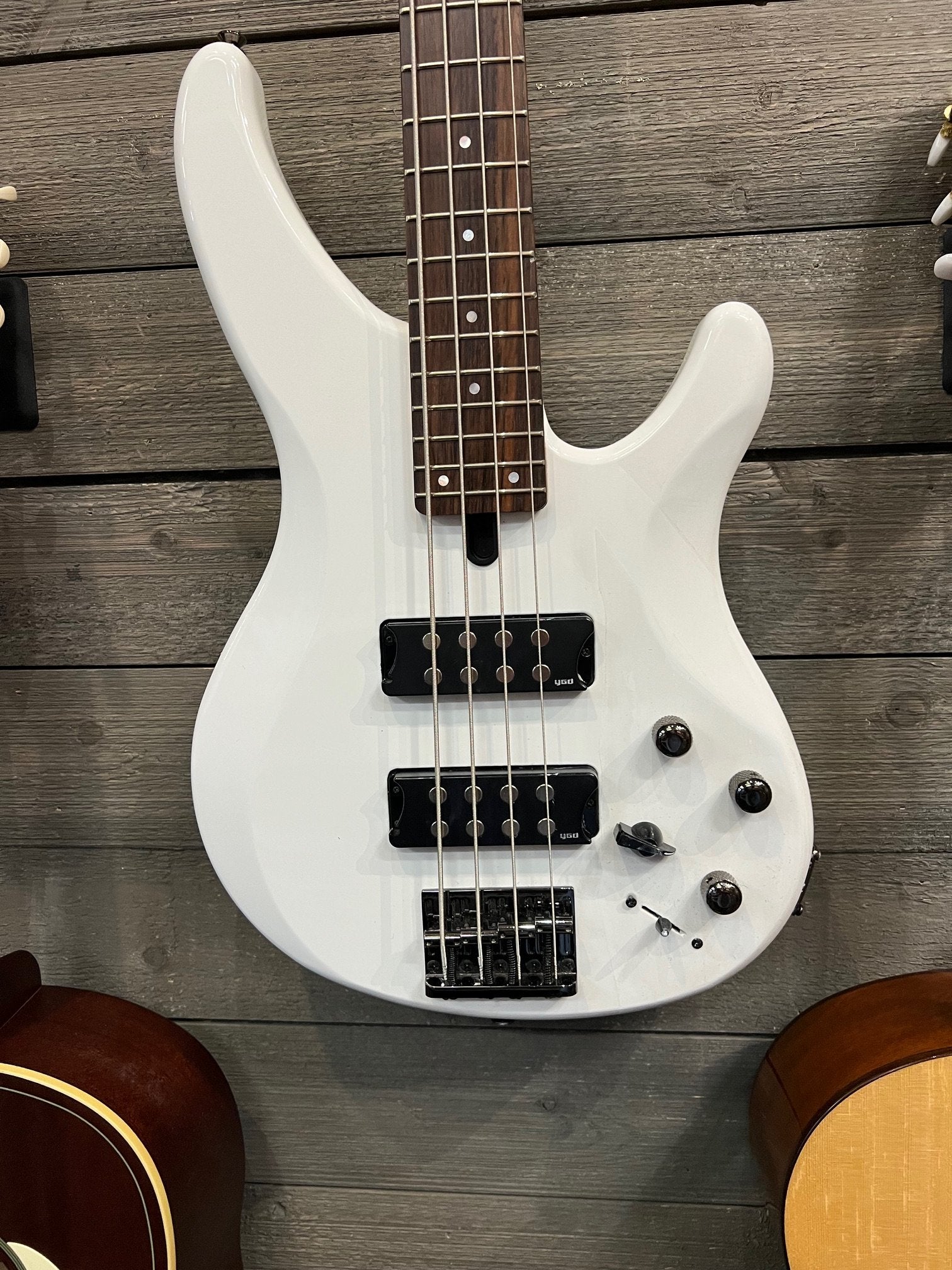 Yamaha 4 String Bass Guitar, Right Handed, White, (TRBX304 WH)