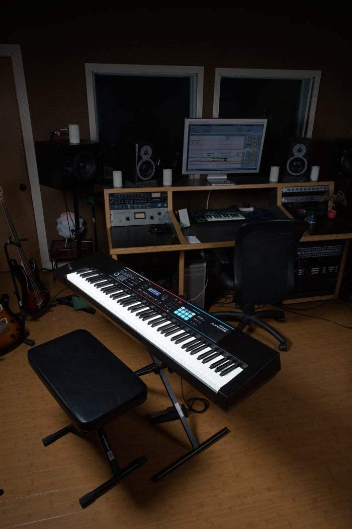 Roland JUNO-DS 88-Key Lightweight Weighted-Action Keyboard with Pro Sounds