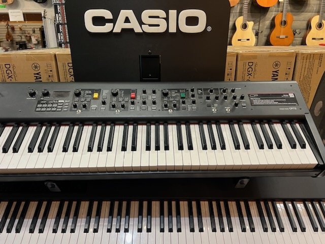 Yamaha CP73 73-Key Balanced Hammer Action Stage Piano with Sustain Pedal