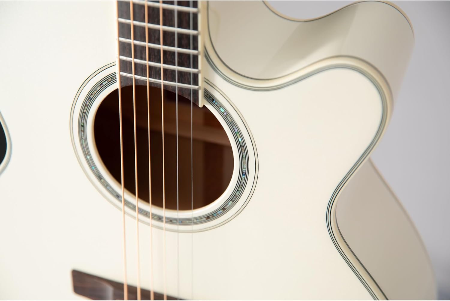 Takamine GN37CE NEX Acoustic-electric Guitar - Pearl White