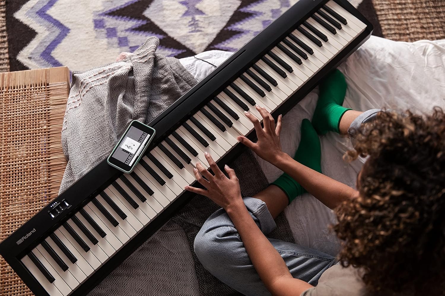 Roland FP-10 88-key Entry Level Digital Keyboard with Bluetooth