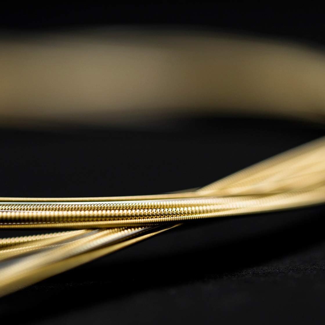 Martin Authentic Acoustic Guitar Strings, Superior Performance Extra Light 10-47, 80/20 Bronze