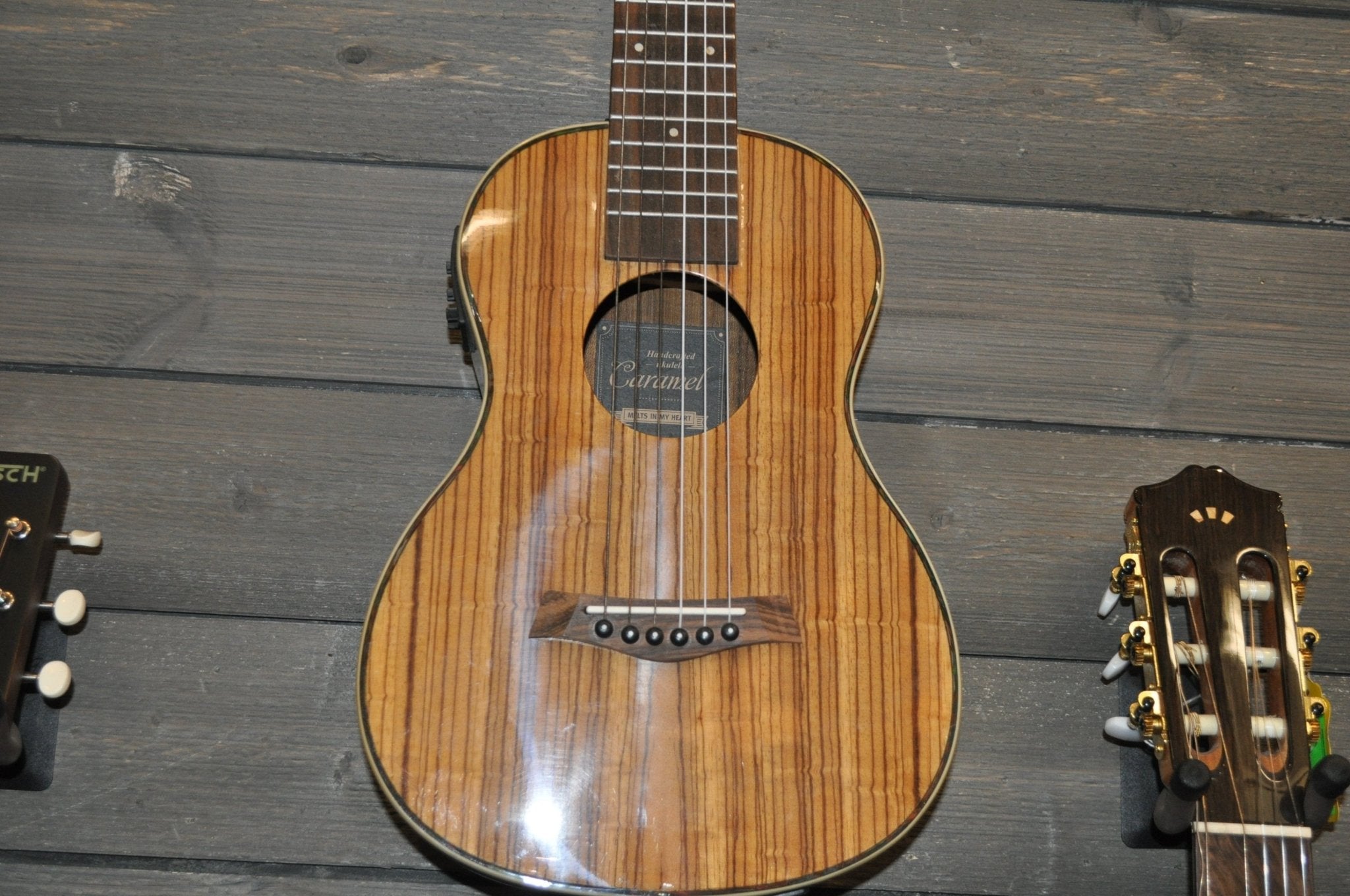 Caramel 6 String Ukulele Guitalele Electric