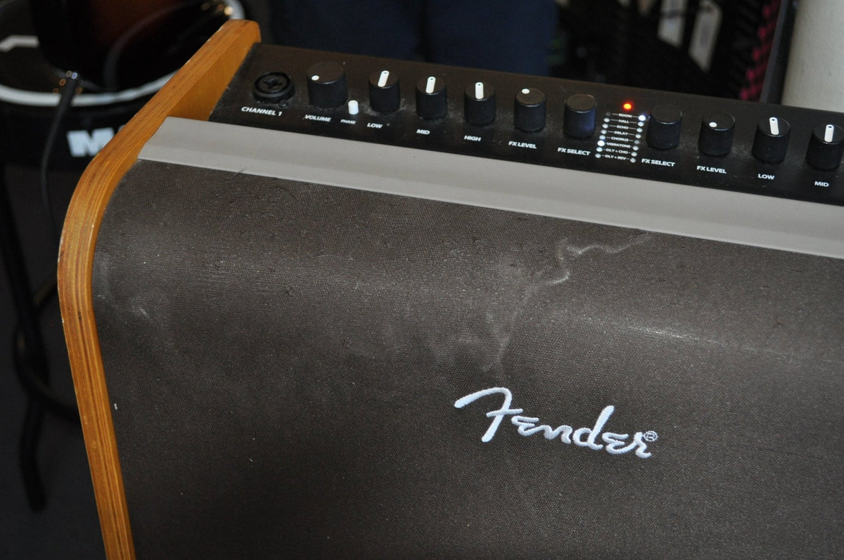 Fender 100W Acoustic Guitar Amp with Bluetooth Speaker, Natural Blonde