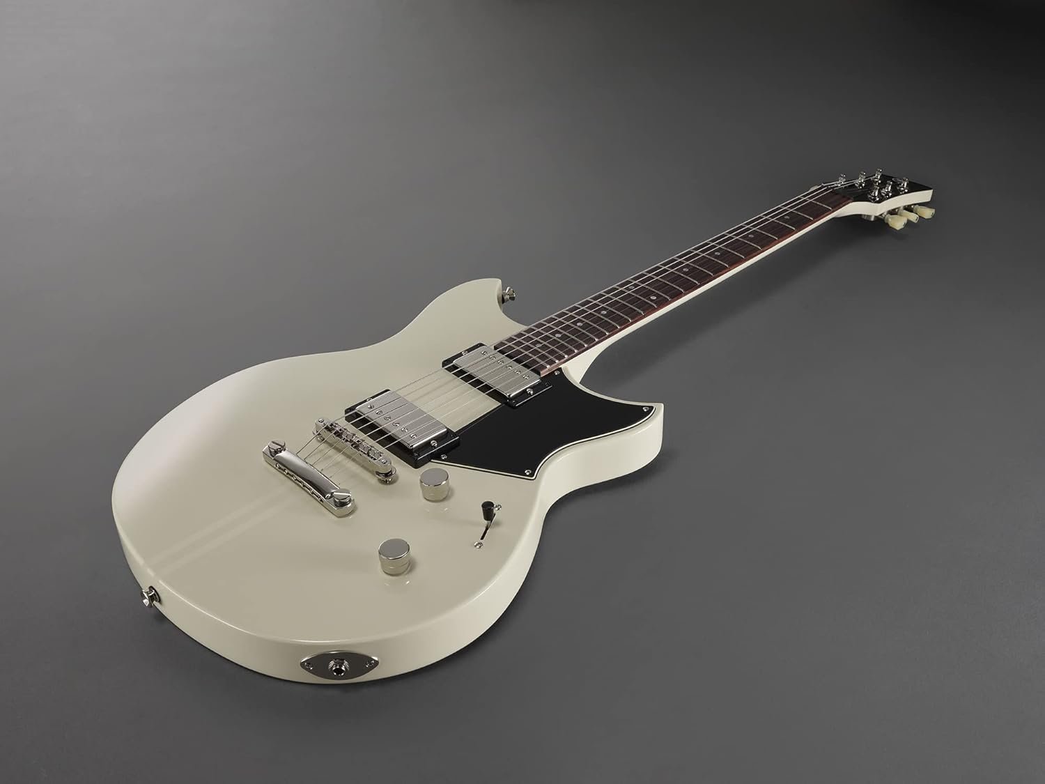 Yamaha Revstar Element RSE20 VW Electric Guitar, Vintage White
