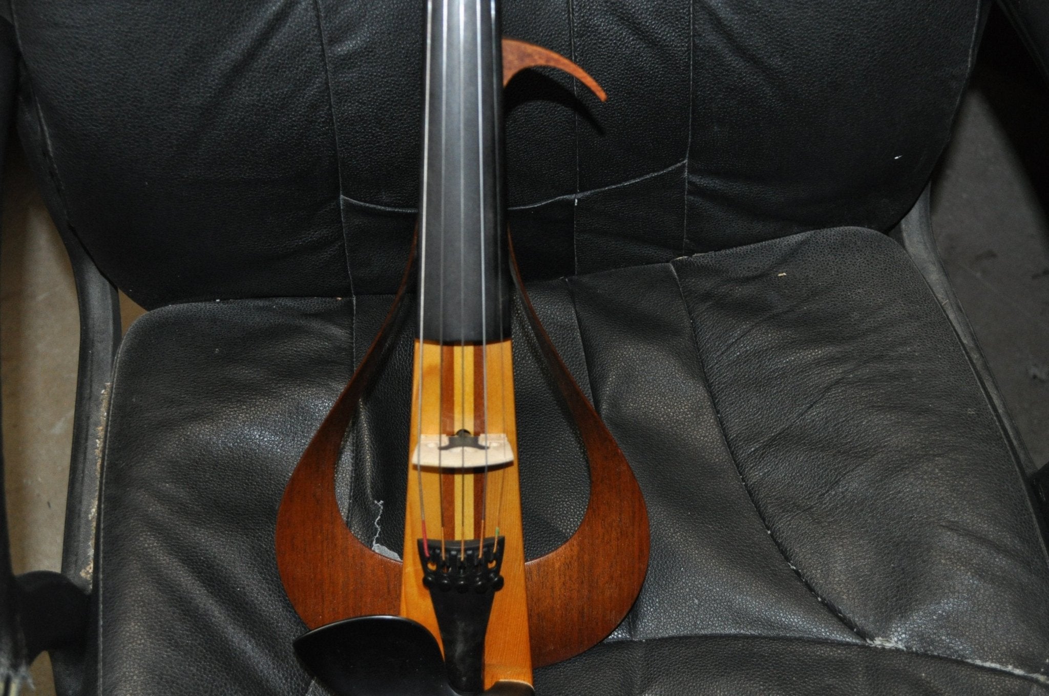 Yamaha Electric Violin-YEV105NT-Natural-5 String, Natural (YEV105NT)