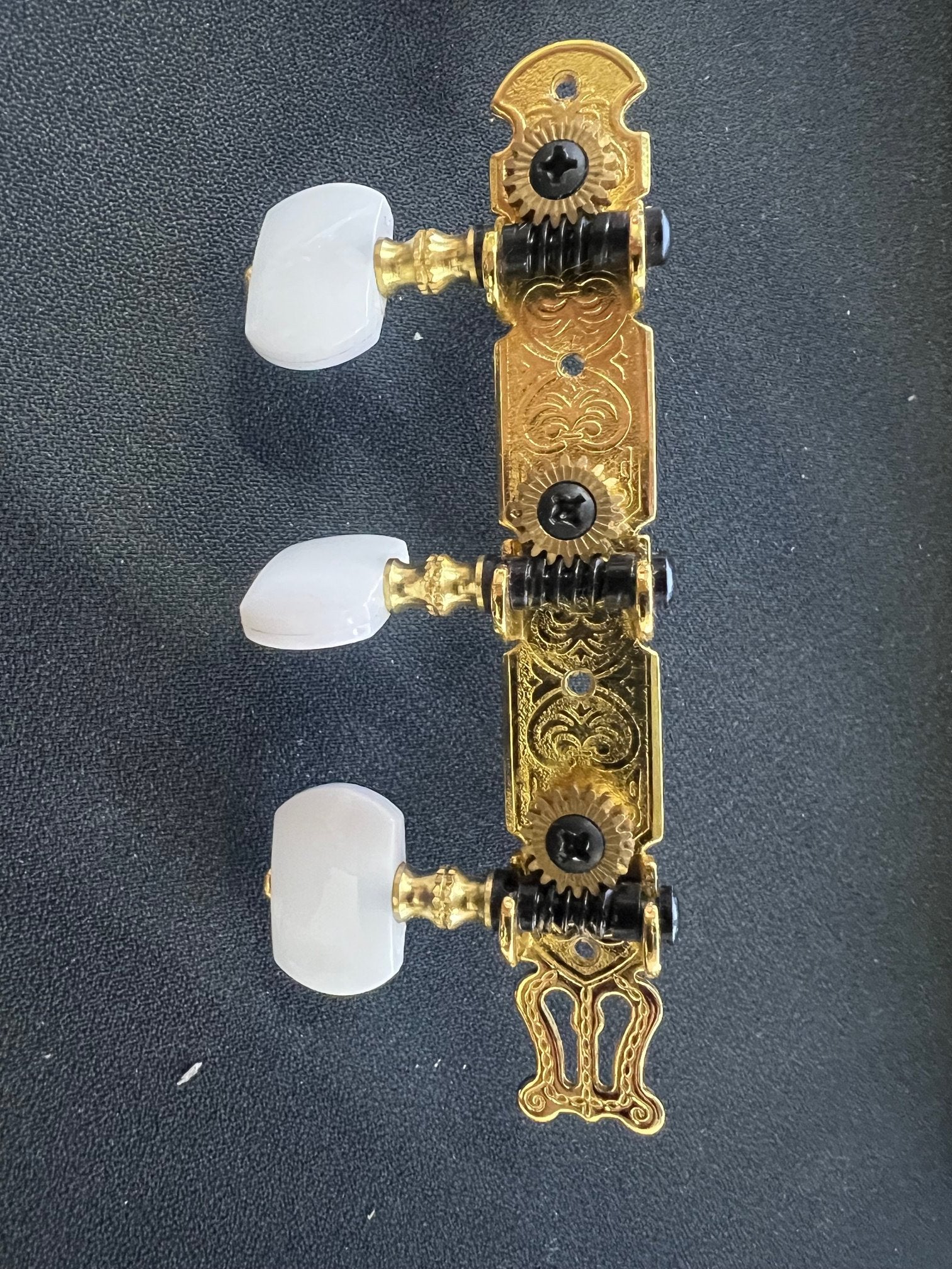 Cordoba Gold & Pearl Tuning Machines (Set) Bass + Treble
