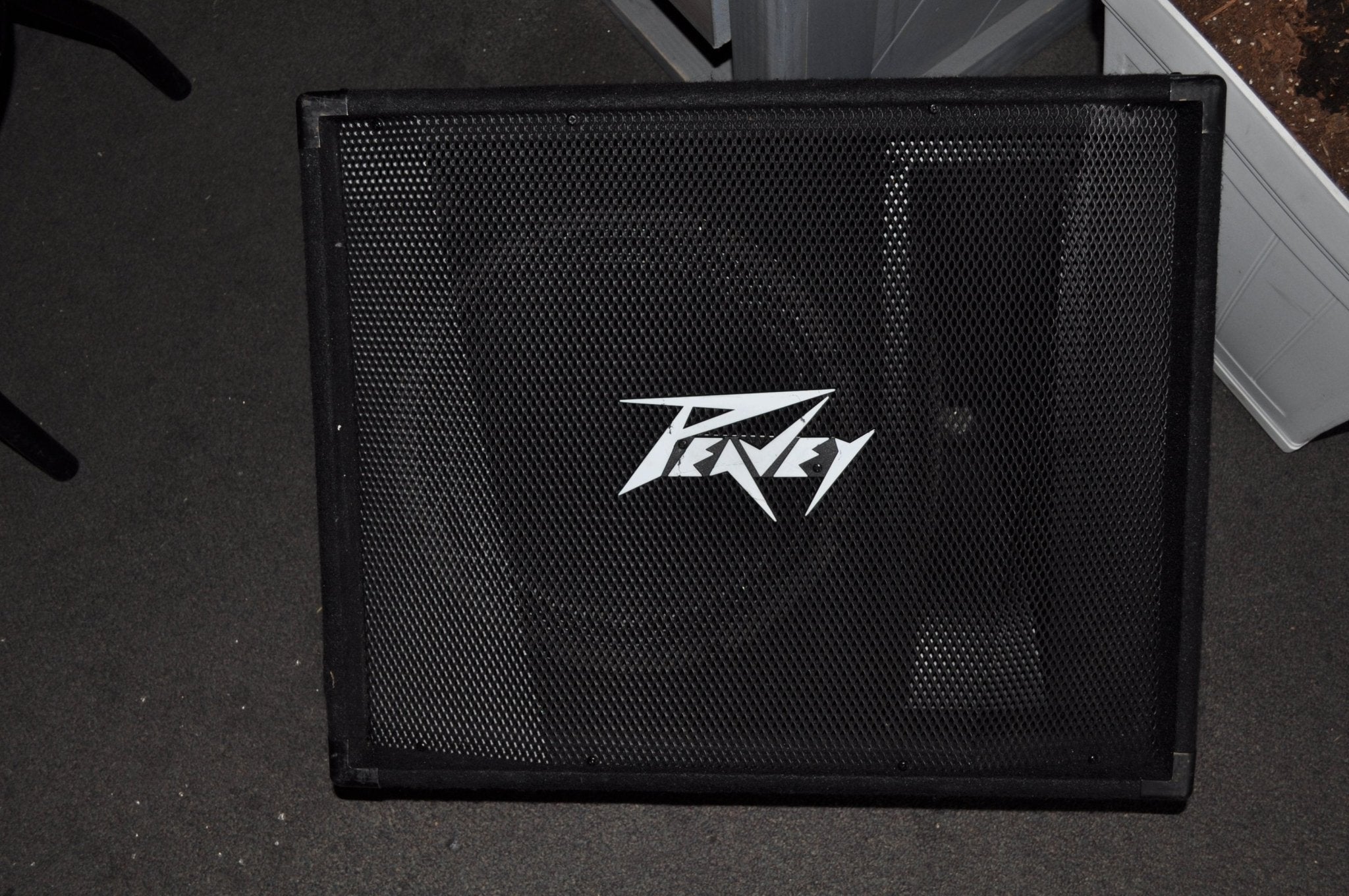 Peavey PV12M 12" 500-Watt Passive Speaker